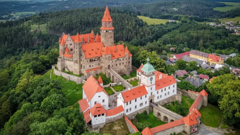 Picnic Areas – Rest Spots Near the Castle(3)
