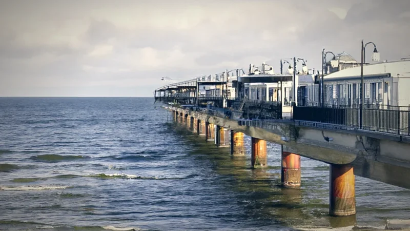 Pier – Coastal views(1)
