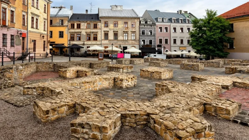 Plac_Po_Farze_06