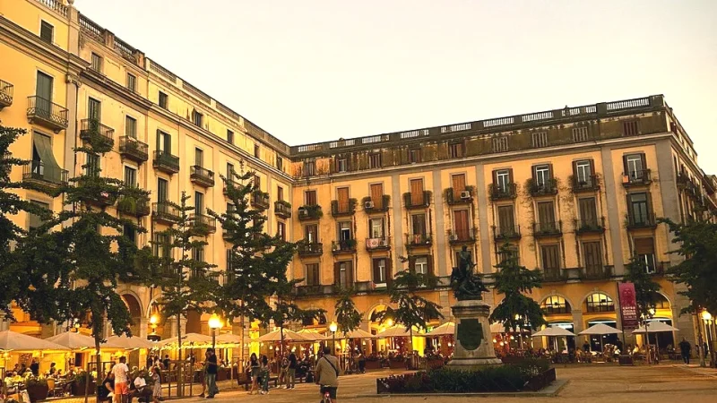 Plaça de la Independència(3)
