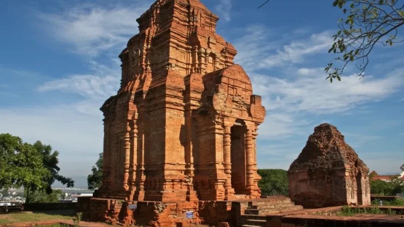 Po Sah Inu Cham Towers – Ancient Cham architecture(3)