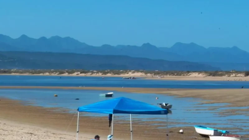 Poortjies_Lagoon_тАУ_Quiet_beach_area_04