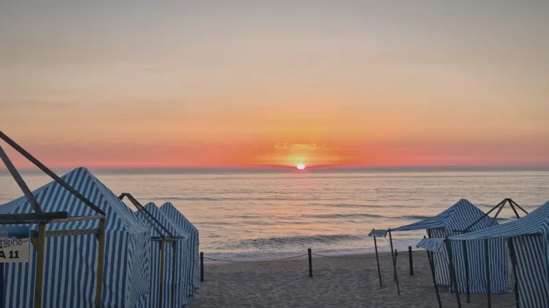 Praia do Furadouro – Popular beach with cafés and ocean views(1)