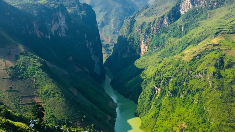 Provincial Square – Central event area(3)