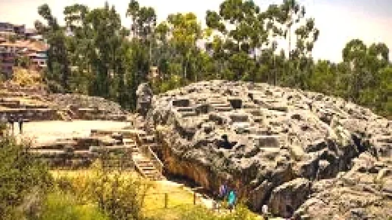 Qenqo – Inca ceremonial sit(6)