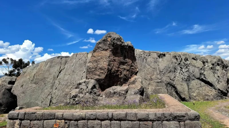 Qenqo_–_Inca_ceremonial_site__02