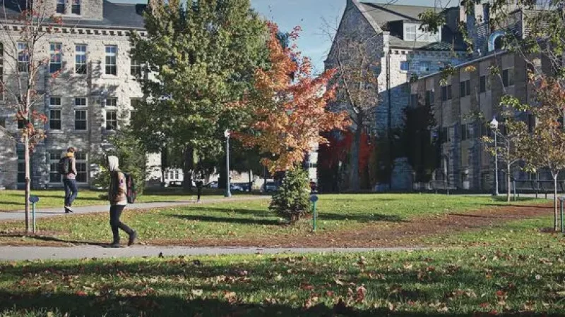 Queen’s University Campus – Queen’s University(7)