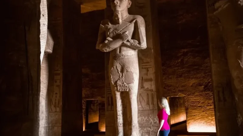 Quiet Rest Areas – Calm visitor spaces(1)