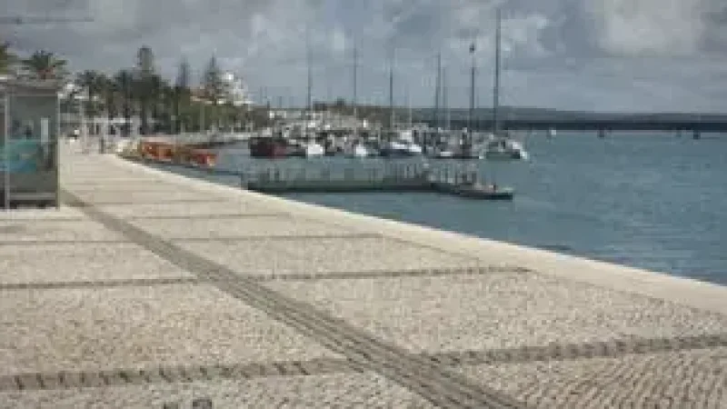 Ribeirinha Area – Old town riverfront(5)
