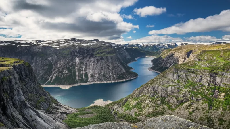 Ringedalsvatnet Lake(1)