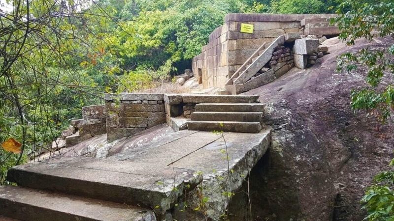Ritigala Forest Monastery1