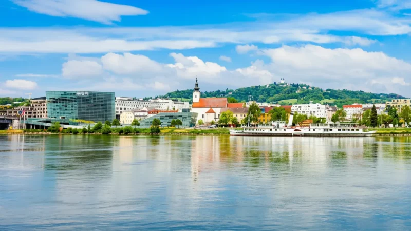 River Cruise Pier – Danube Boat Access (Linz)(2)