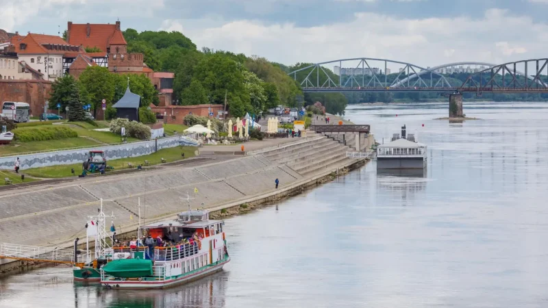 River_Cruises_03