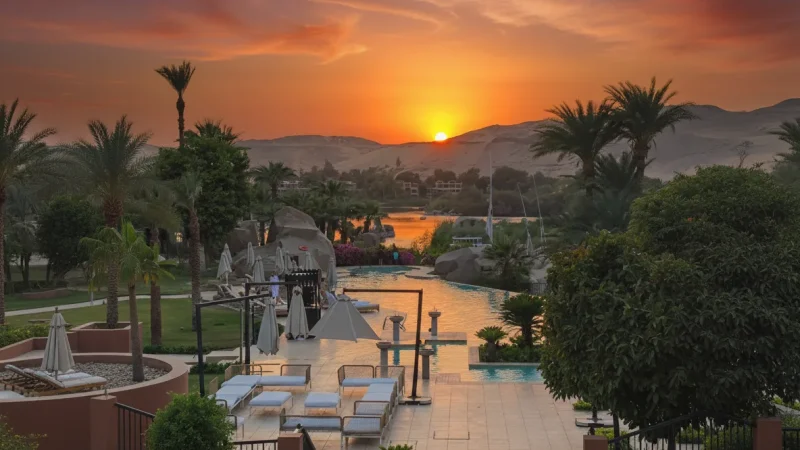 Riverbank Cafés – Relaxed Dining Spots (Aswan Nile Riverside)(3)