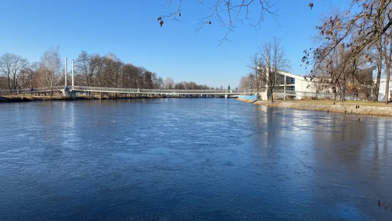 Riverside Walks – Calm walking paths(4)