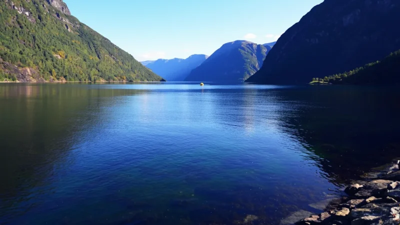 Romsdalsfjord Views – Calm fjord scenery(6)