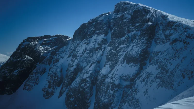 Rondslottet Peak – Highest Mountain in the Park(1)
