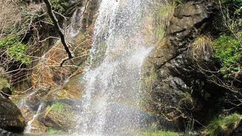 Routsouna’s_Waterfall_03