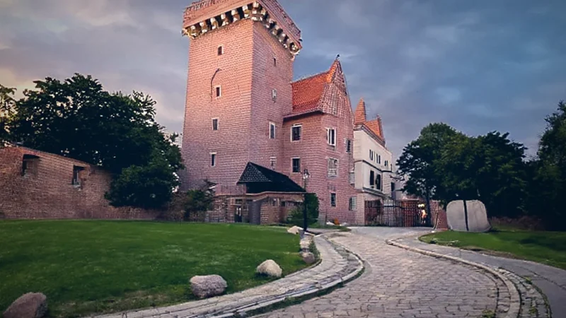 Royal Castle(2)