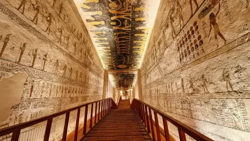 Royal Tomb Corridors – Decorated Passageways(2)