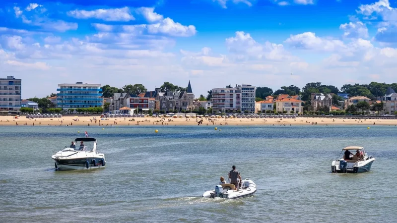 Royan Beach – Family-friendly coastal town(1)