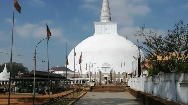 Ruwanwelisaya Stupa1