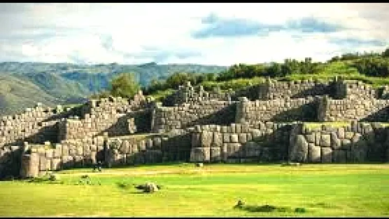 Sacsayhuamán – Inca fortress overlooking the city(5)