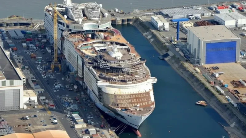 Saint-Nazaire Shipyards (Saint-Nazaire)(4)