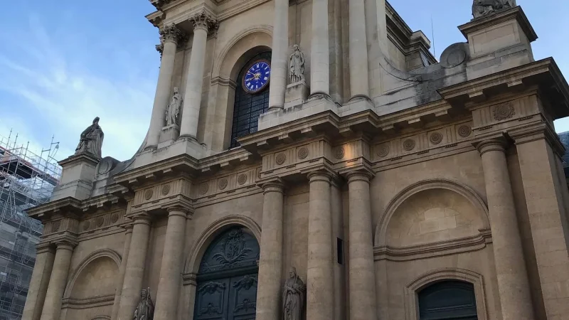 Saint-Roch-Church-Facade2.jpg