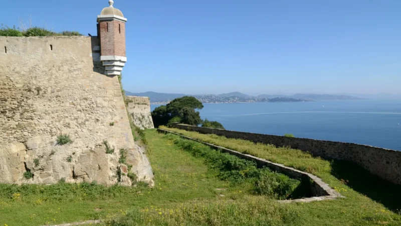 Saint-Tropez Citadel – Historic fortress with sea views(1)