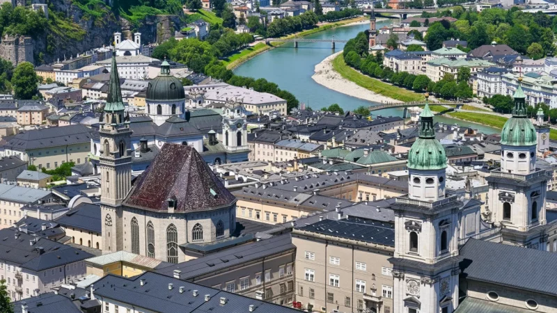 Salzburg Old Town – UNESCO heritage streets(4)
