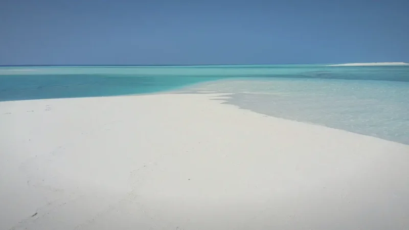 Sandbank Excursion Area – A nearby white-sand location(3)