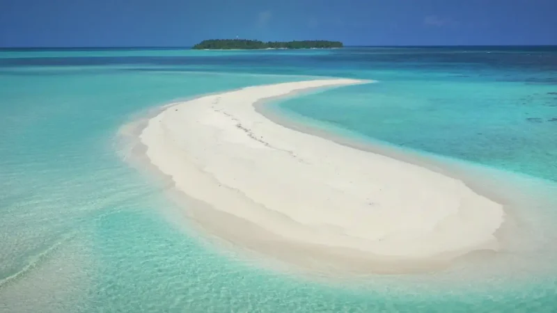 Sandbank Excursion Area – A white-sand location nearby(5)
