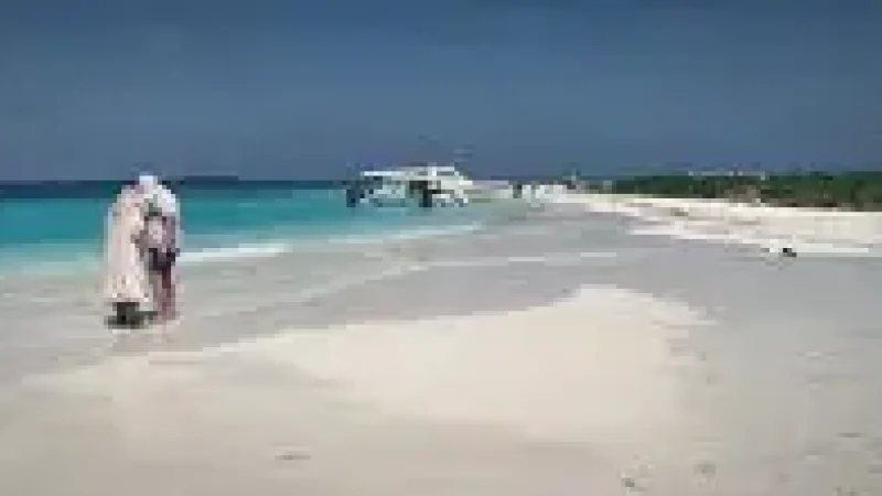Sandbank Visit Zone – A pristine nearby white-sand(2)
