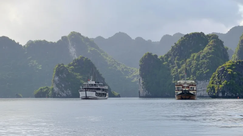 Scenic Cruise Routes – Open Sea & Limestone Views(3)