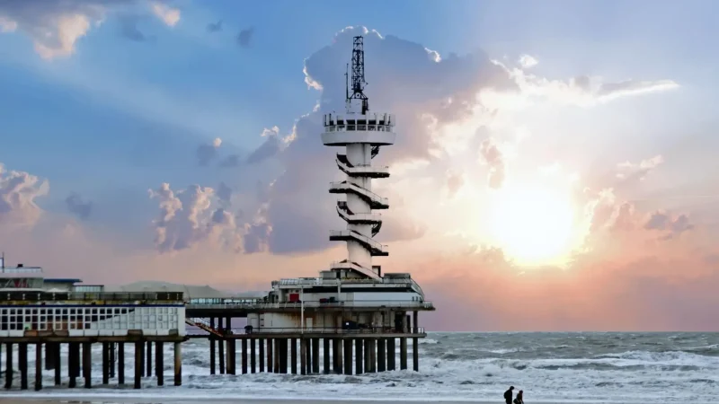 Scheveningen_Beach_&_Boulevard_03