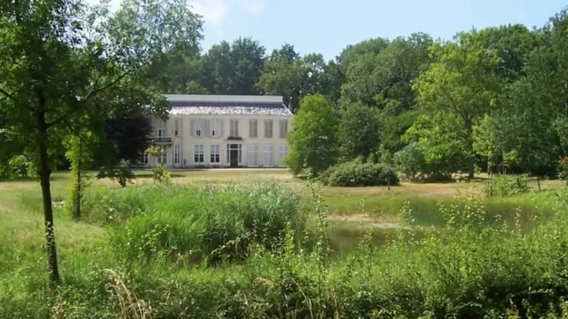Schuddebeurs_Village_05