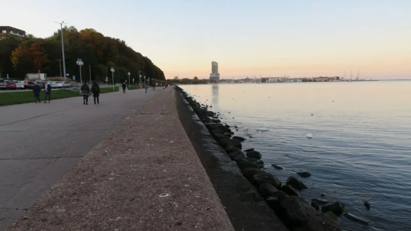 Seaside_Boulevard_03