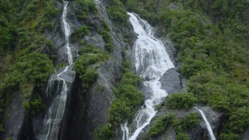 Seasonal_Waterfalls_тАУ_Rain-fed_cascades_06