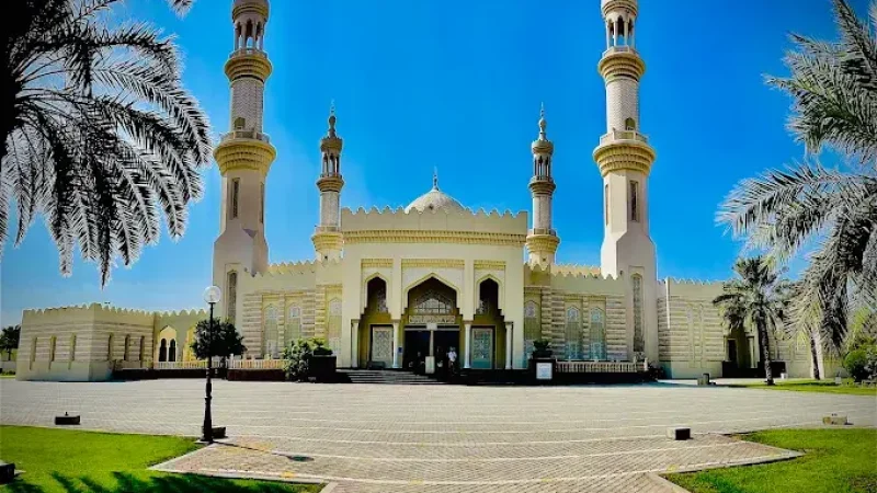 Sheikh Zayed Mosque (Ajman)2