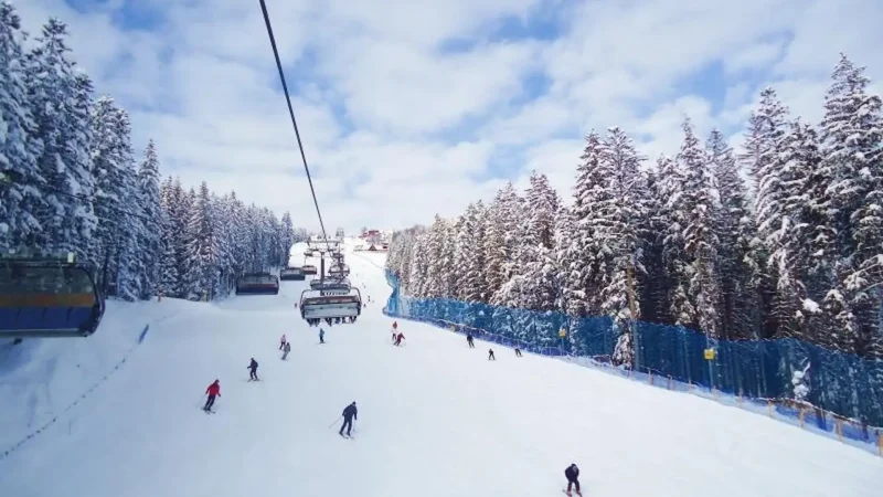Ski_Slopes_02