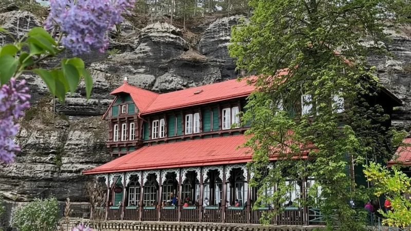 Sokolí hnízdo (Falcon’s Nest) – Historic lodge with viewpoints(4)