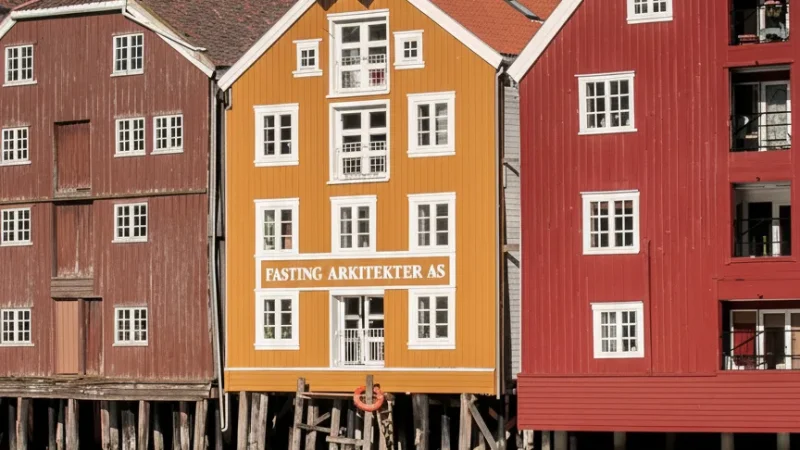 Solsiden Area – Restaurants and marina atmosphere(4)