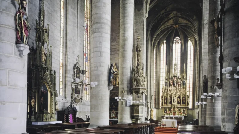 St. Bartholomew’s Cathedral – Gothic Landmark Church(3)