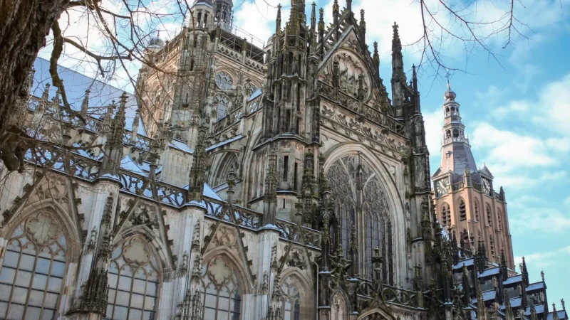 St._JohnтАЩs_Cathedral_(Sint-Jan)_07