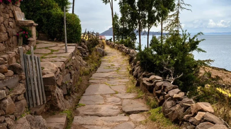 Stone_Walking_Paths_–_Scenic_island_trails__05