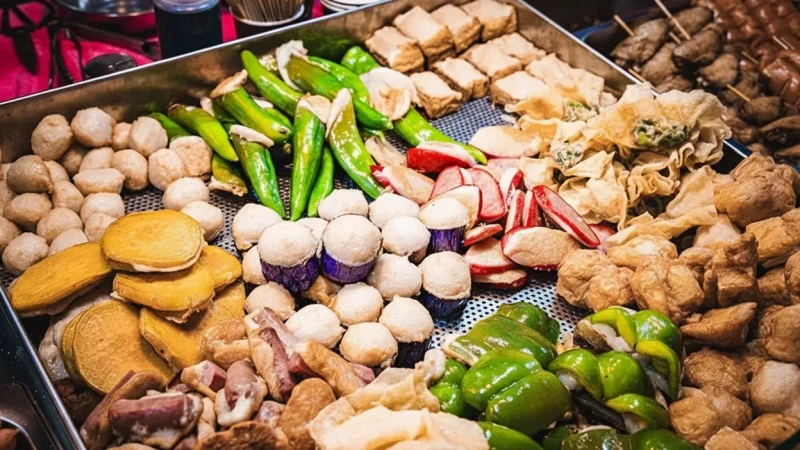 Street Food Stalls – Local snacks and meals(6)