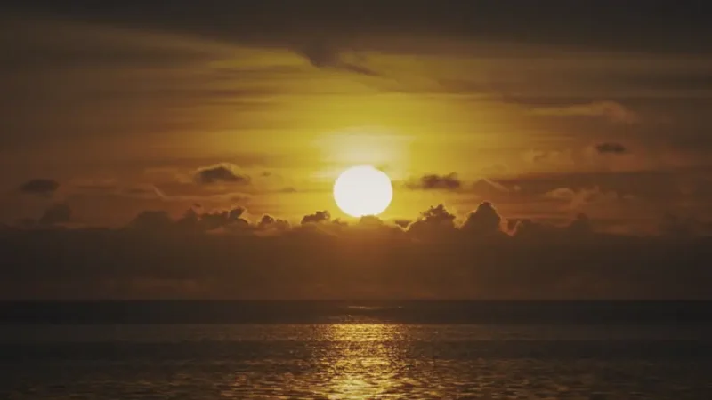 Sunset Spots – Evening beach views(2)