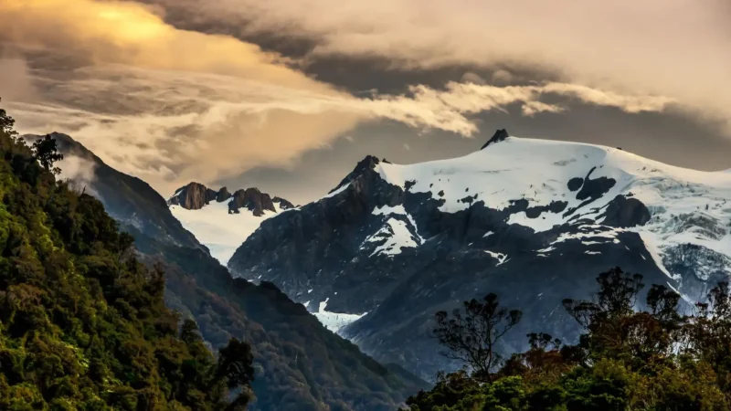 Sunset_Mountain_Views_тАУ_Evening_alpine_light_03
