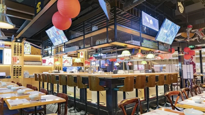 Super Brand Mall – Shopping and dining complex(1)